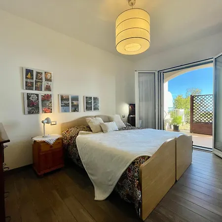 3-room With Sea View, A/c & Free Parking Appartamento