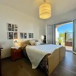 3-room With Sea View, A/c & Free Parking Apartment