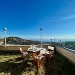 3-room With Sea View, A/c & Free Parking Apartment