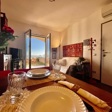 3-room With Sea View, A/c & Free Parking *